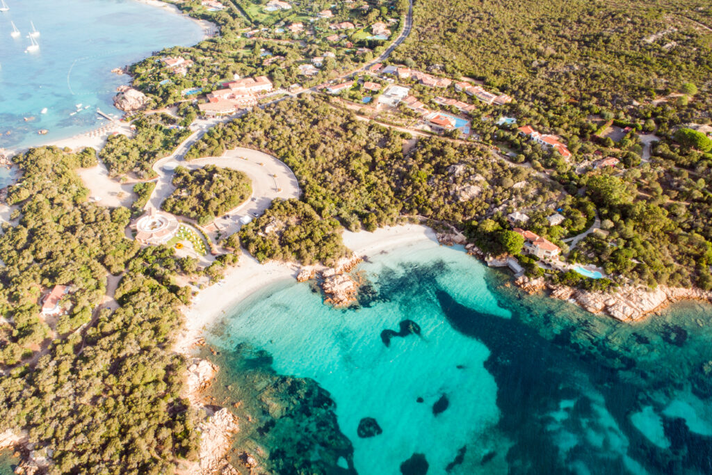 /costa-smeralda-beaches-by-boat/ 4 CAPRICCIOLI EMERALD BOAT